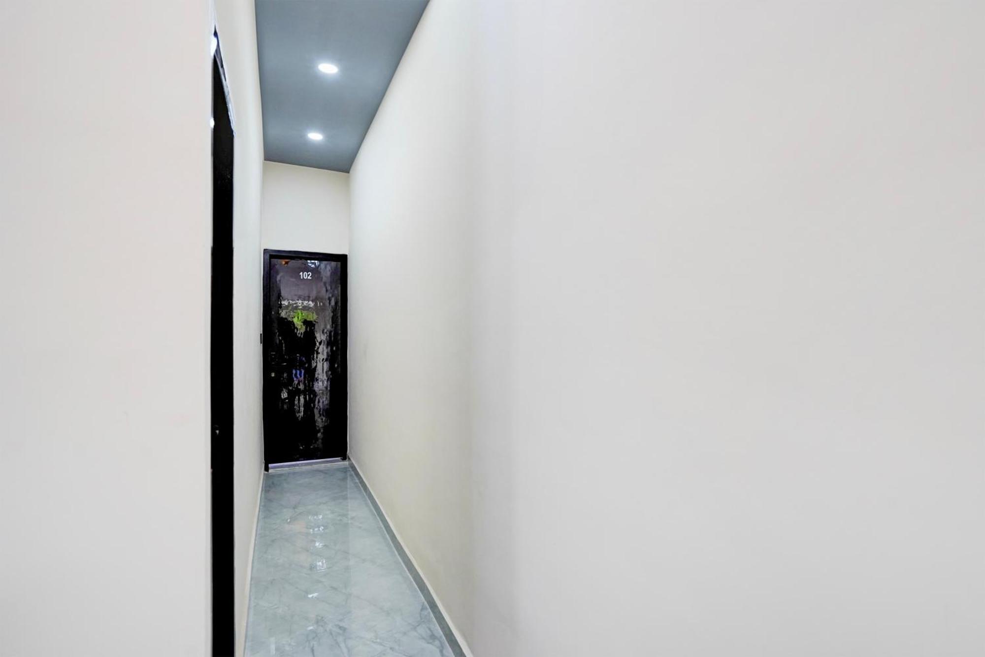 O Karan Residency Hotel